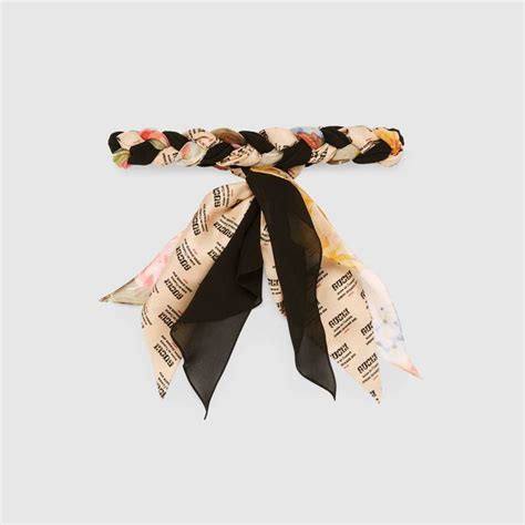 foular gucci en special|Gucci Scarves, Silks, Stoles & Shawls for Women .